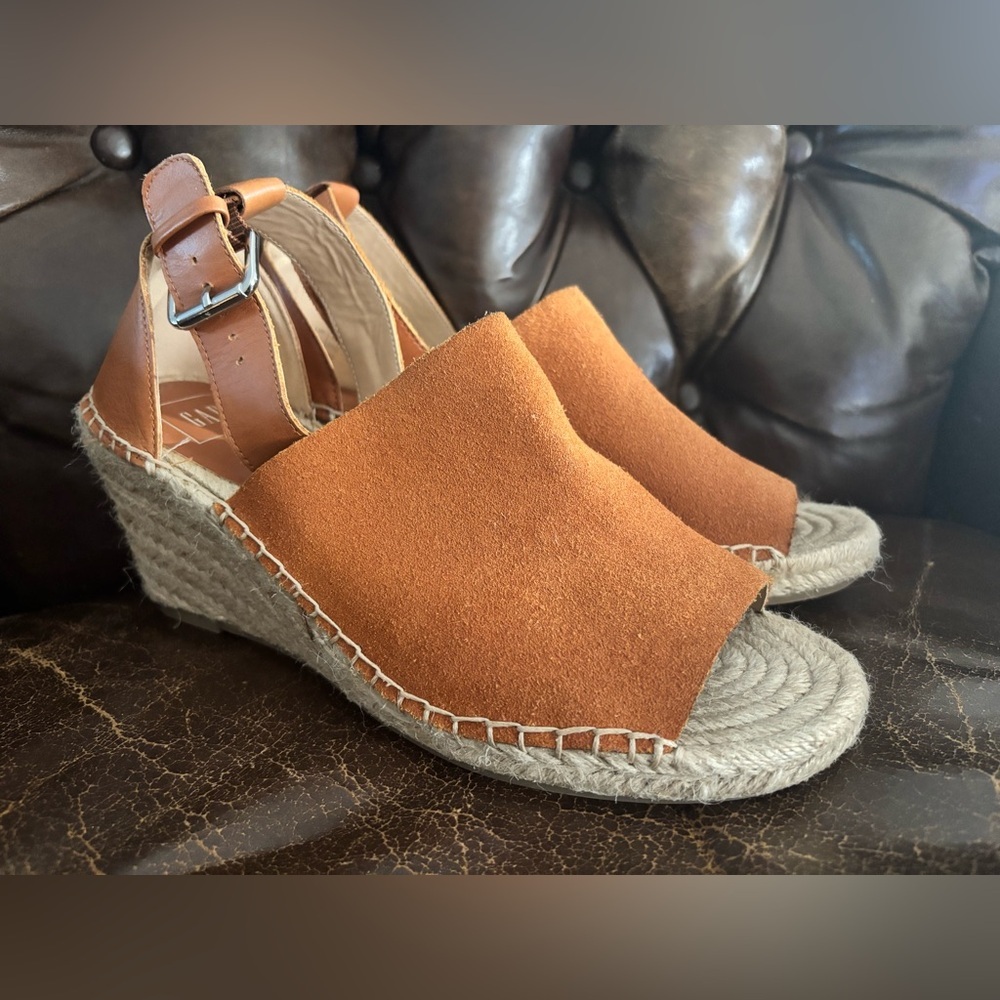 GAP Women’s Sandal Wedge Size 8.5 Suede Shoes